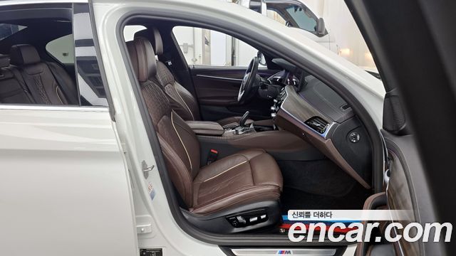 BMW 5-Series 523d M Sport