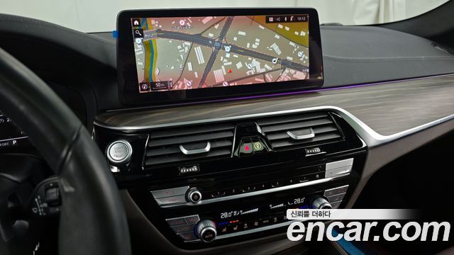 BMW 5-Series 523d M Sport