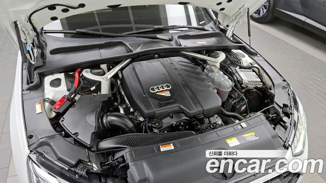 Audi A4 40 TFSI Premium