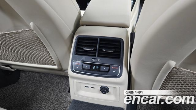 Audi A4 40 TFSI Premium