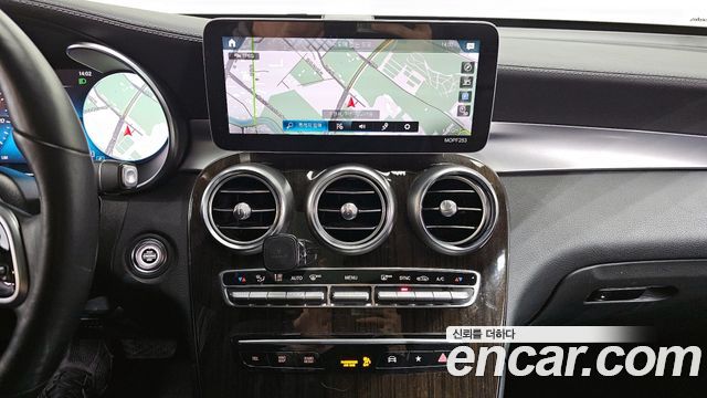Mercedes-Benz GLC-Class GLC300 4MATIC