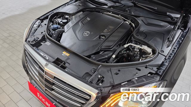 Mercedes-Benz S-Class S560L 4MATIC