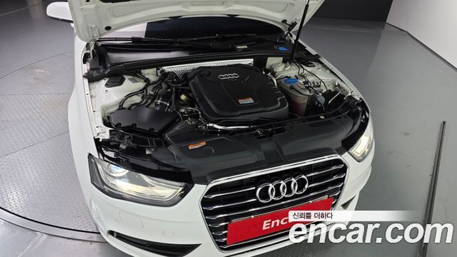 Audi A4 30 TDI Dynamic
