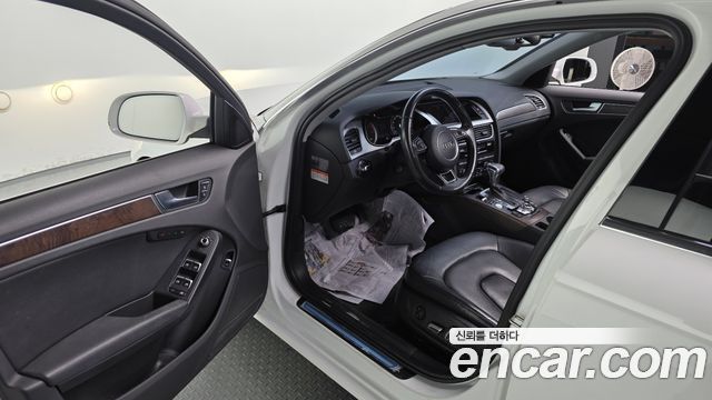 Audi A4 30 TDI Dynamic