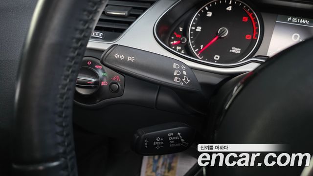 Audi A4 30 TDI Dynamic