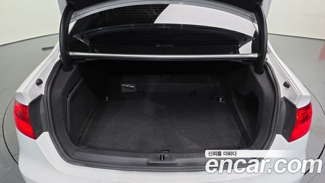 Audi A4 30 TDI Dynamic