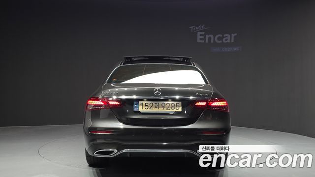 Mercedes-Benz E-Class E350 4MATIC AMG Line