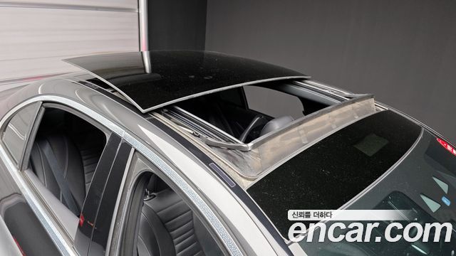 Mercedes-Benz E-Class E350 4MATIC AMG Line