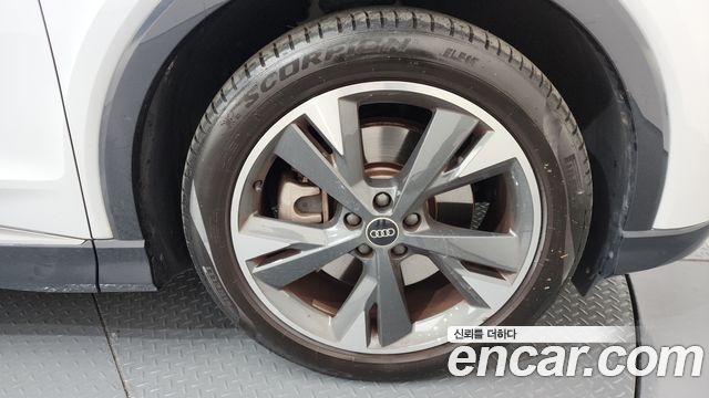 Audi Q4 e-tron 40 Premium
