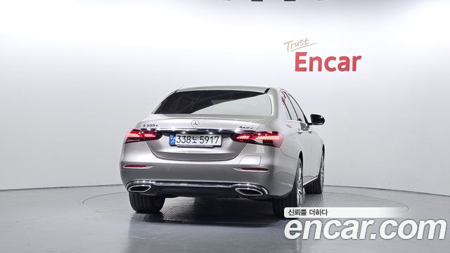Mercedes-Benz E-Class E300e 4MATIC Exclusive