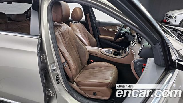 Mercedes-Benz E-Class E300e 4MATIC Exclusive