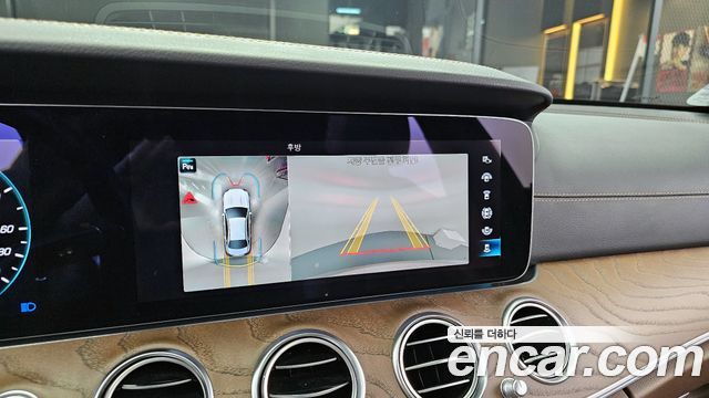Mercedes-Benz E-Class E300e 4MATIC Exclusive
