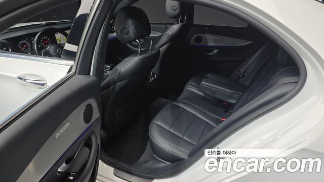 Mercedes-Benz E-Class E300 Avantgarde