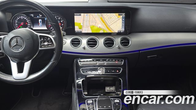 Mercedes-Benz E-Class E300 Avantgarde