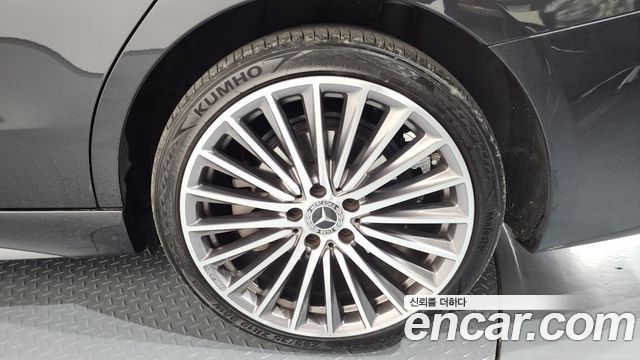Mercedes-Benz C-Class C300 AMG Line