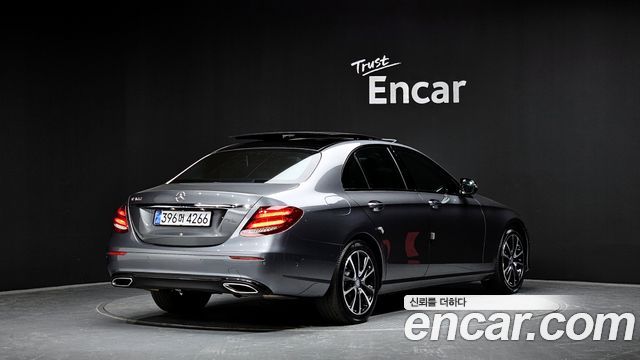 Mercedes-Benz E-Class E300 Avantgarde