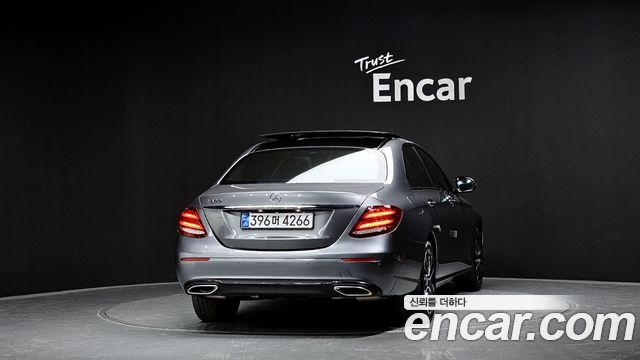 Mercedes-Benz E-Class E300 Avantgarde