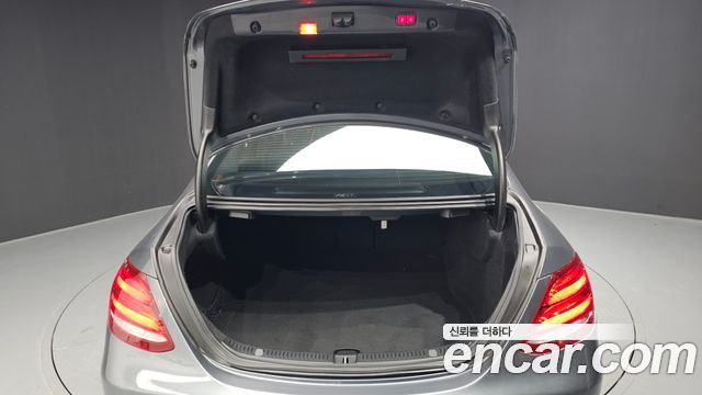 Mercedes-Benz E-Class E300 Avantgarde