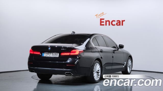 BMW 5-Series 530i Luxury