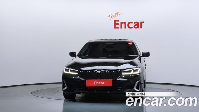 BMW 5-Series 530i Luxury