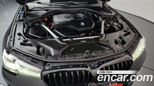 BMW 5-Series 530i Luxury