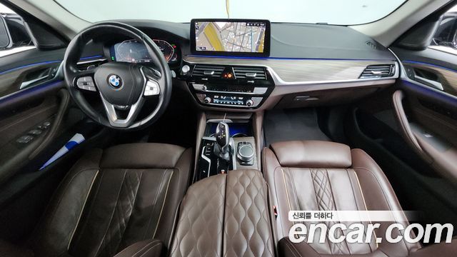 BMW 5-Series 530i Luxury