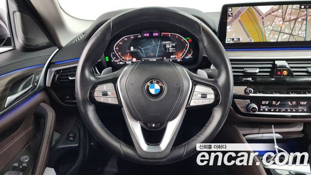 BMW 5-Series 530i Luxury