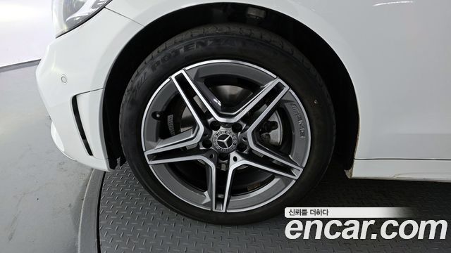 Mercedes-Benz C-Class C200 AMG Line