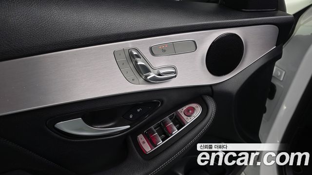 Mercedes-Benz C-Class C200 AMG Line