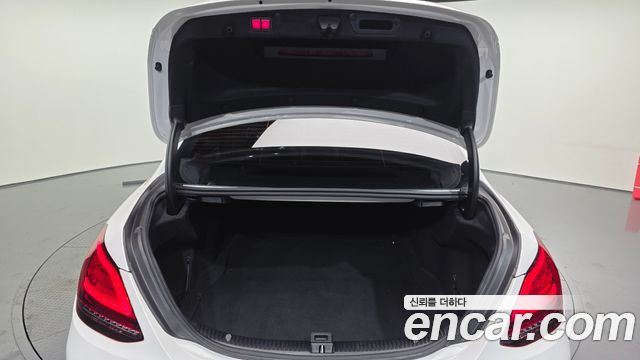 Mercedes-Benz C-Class C200 AMG Line