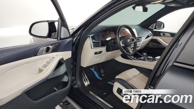BMW X7 M50i 6STR