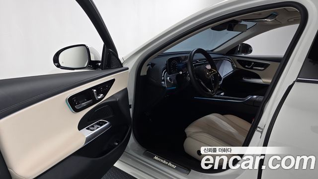Mercedes-Benz E-Class E200 Avantgarde
