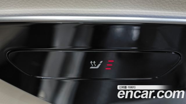 Mercedes-Benz E-Class E200 Avantgarde