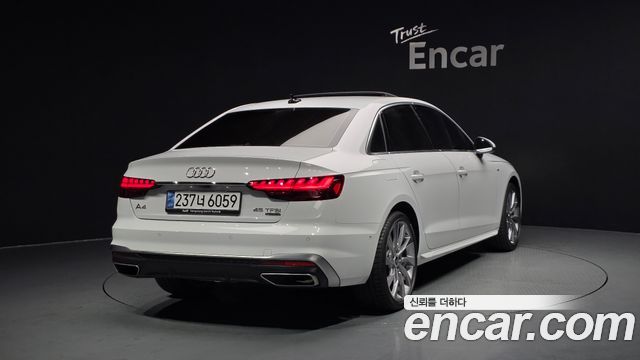 Audi A4 45 TFSI Quattro Premium