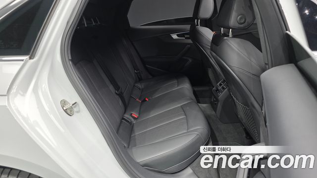 Audi A4 45 TFSI Quattro Premium