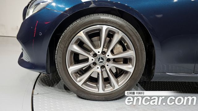 Mercedes-Benz E-Class E300 Avantgarde