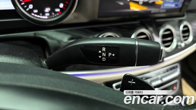 Mercedes-Benz E-Class E300 Avantgarde