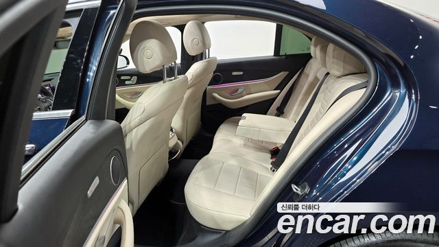 Mercedes-Benz E-Class E300 Avantgarde