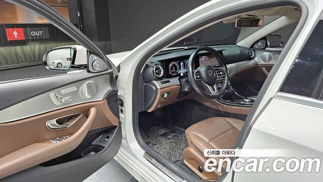 Mercedes-Benz E-Class E300 AMG Line