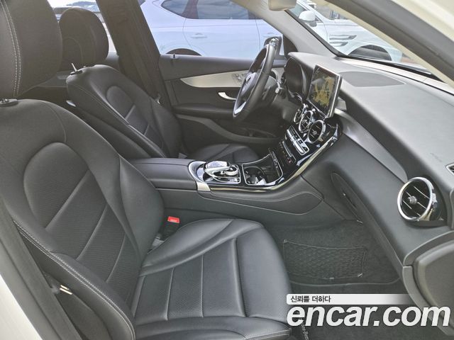 Mercedes-Benz GLC-Class GLC220 d 4MATIC