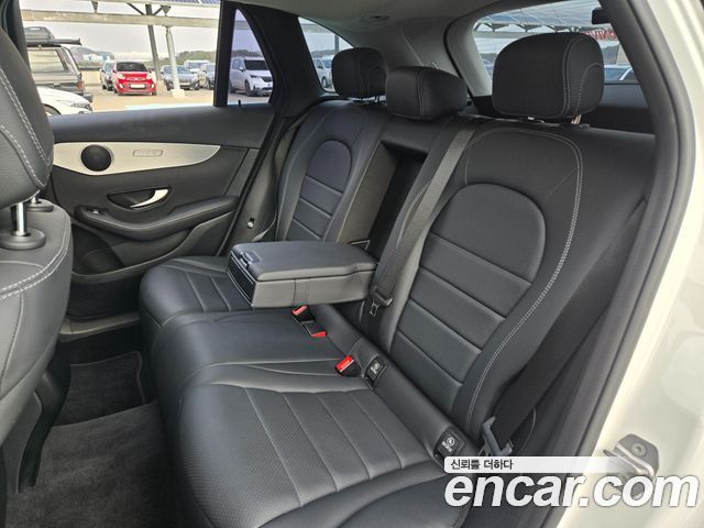 Mercedes-Benz GLC-Class GLC220 d 4MATIC