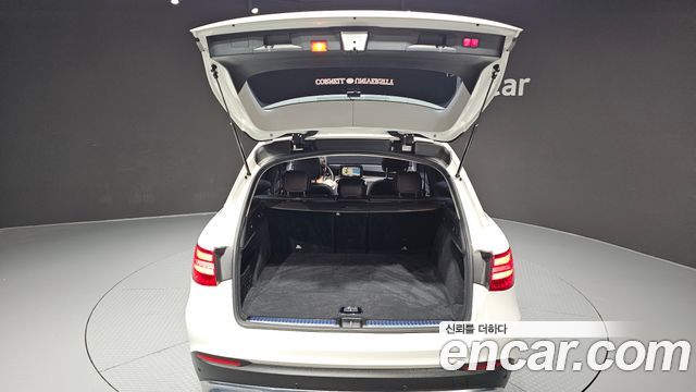 Mercedes-Benz GLC-Class GLC220 d 4MATIC