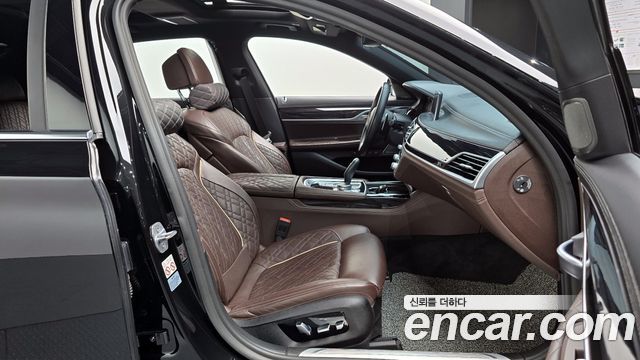 BMW 7-Series 730Ld xDrive M Sport