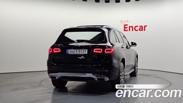 Mercedes-Benz GLC-Class GLC300e 4MATIC
