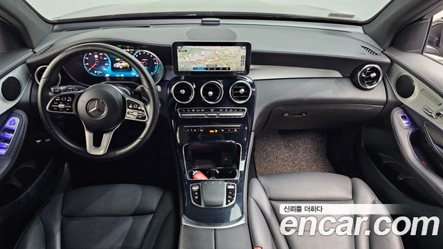 Mercedes-Benz GLC-Class GLC300e 4MATIC