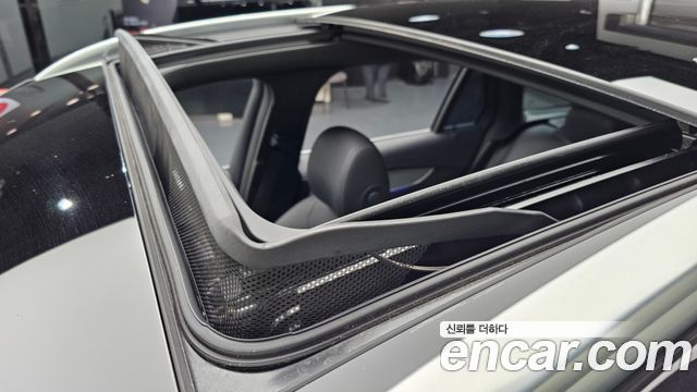 Mercedes-Benz GLC-Class GLC300e 4MATIC