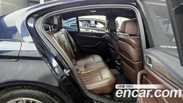 BMW 5-Series 530i xDrive M Sport Package Plus
