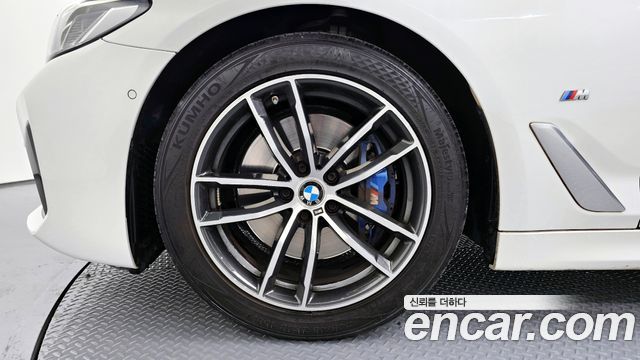 BMW 5-Series 520i M Sport