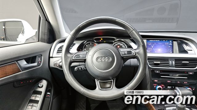 Audi A4 30 TDI Dynamic