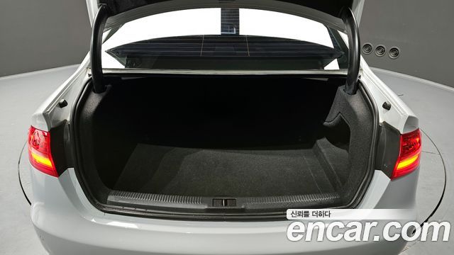 Audi A4 30 TDI Dynamic